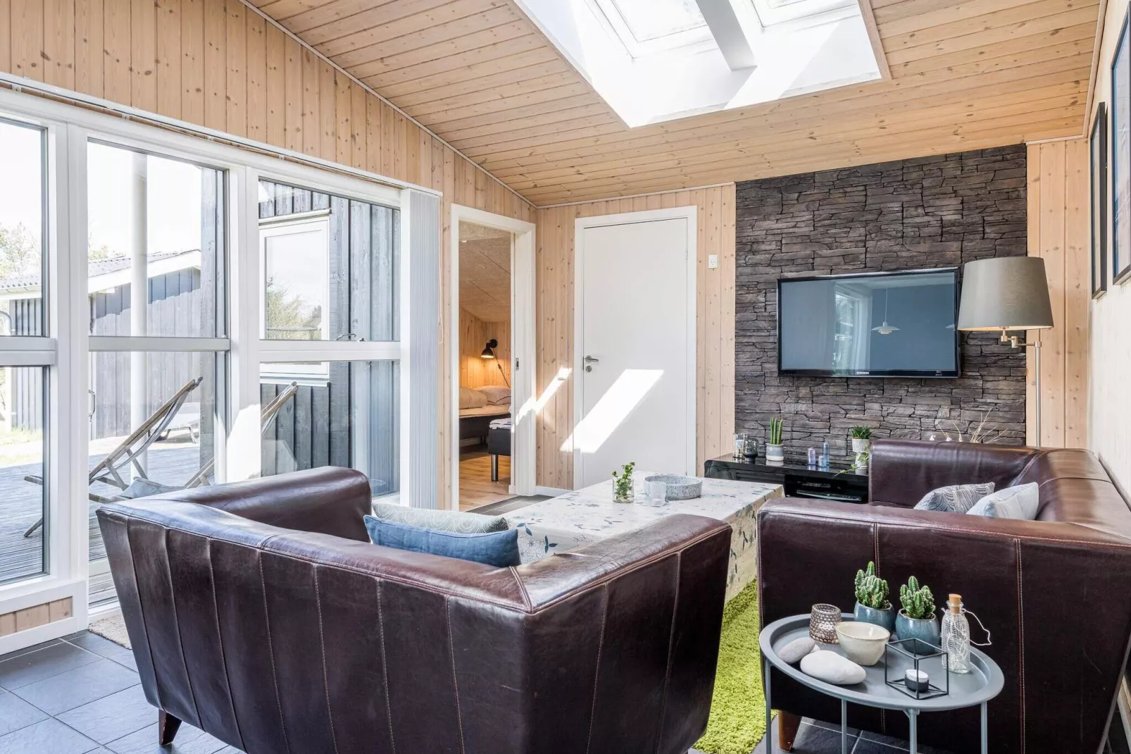 4 persoons vakantie huis op een vakantie park in Henne-Binnen