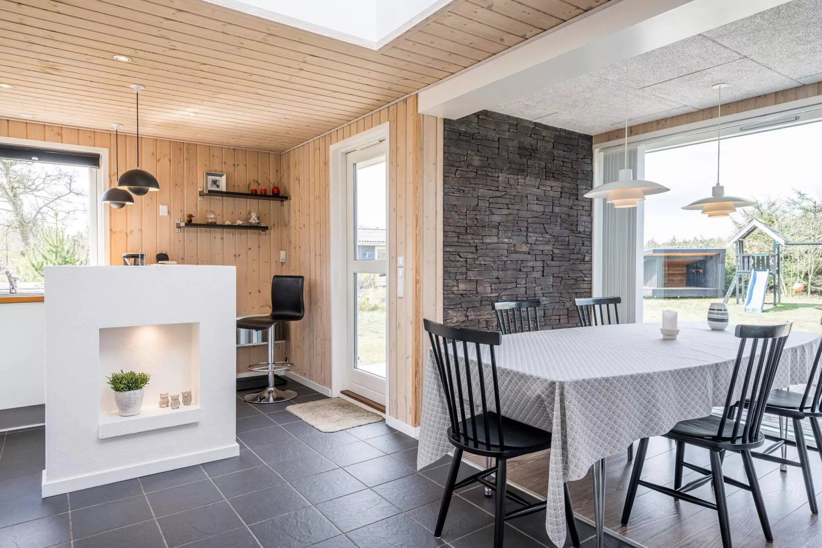 4 persoons vakantie huis op een vakantie park in Henne-Binnen