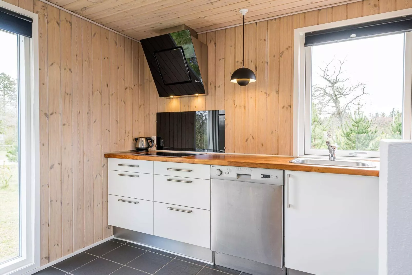 4 persoons vakantie huis op een vakantie park in Henne-Binnen