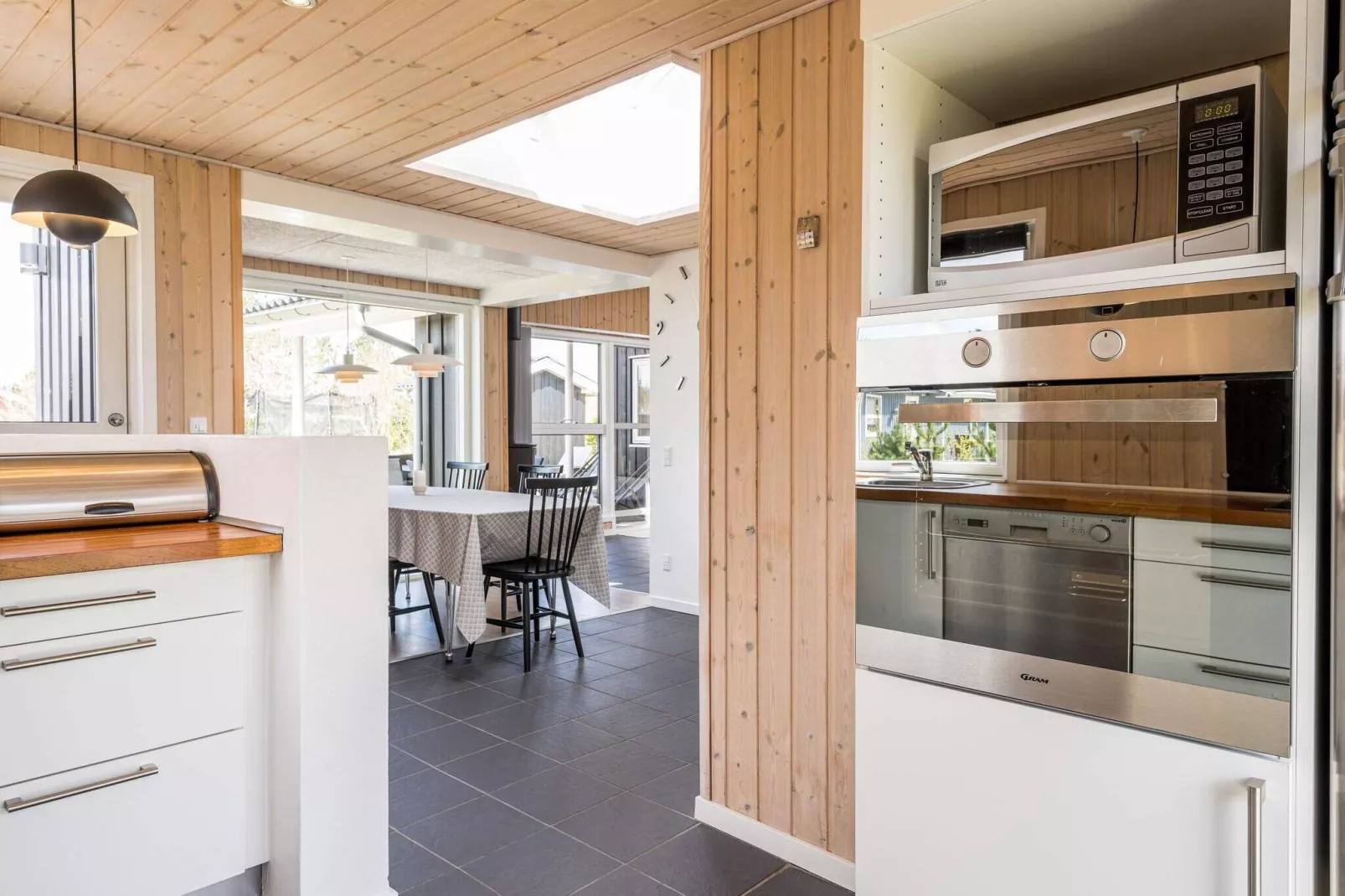 4 persoons vakantie huis op een vakantie park in Henne-Binnen