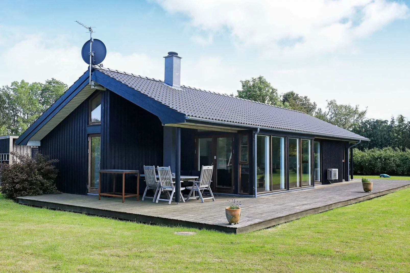 Stijlvol vakantiehuis in Lolland met sauna-Buitenlucht