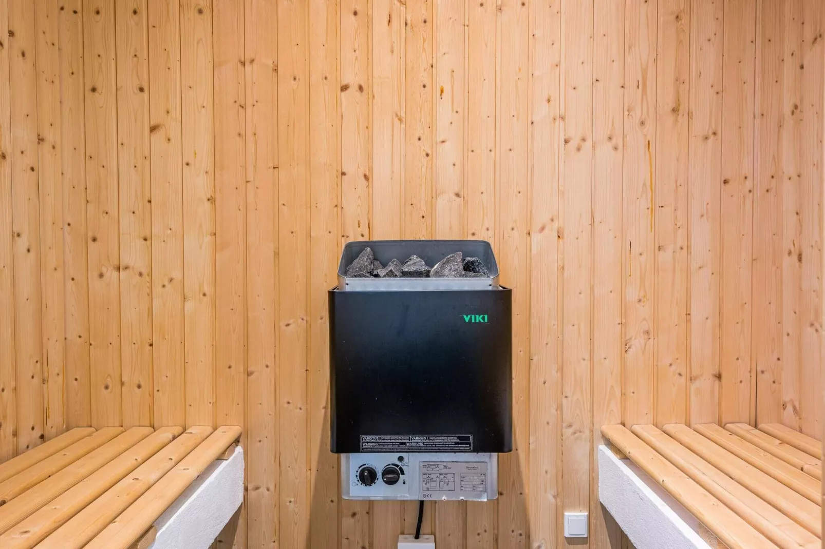 4 persoons vakantie huis op een vakantie park in Henne-Sauna