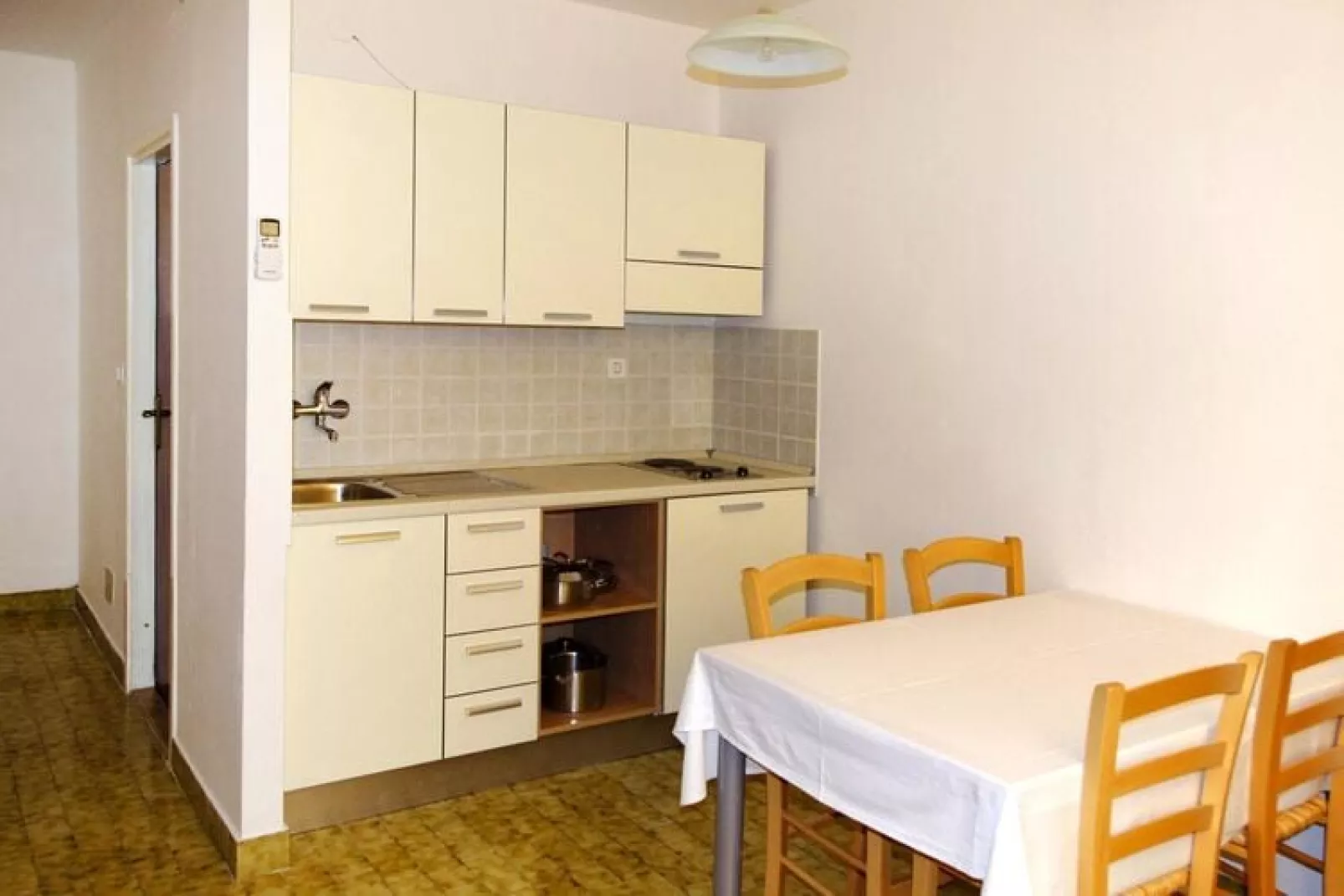 Apartments Medena Trogir - Seget Donji - A2plus2 Superior ca 42 qm für 4 Pers-Keuken