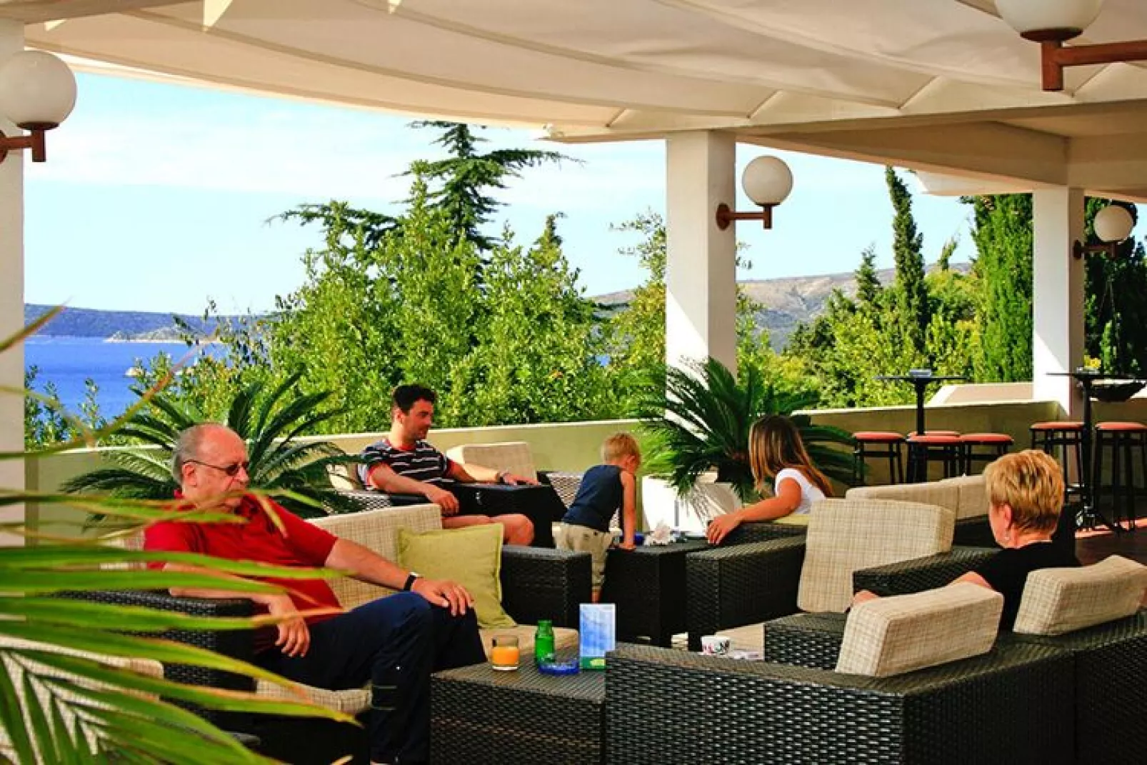 Apartments Medena Trogir - Seget Donji - A2plus2 Superior seaside-Terras