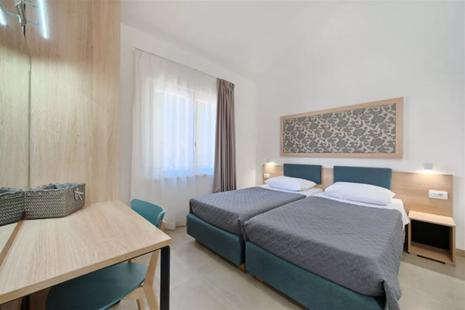 Apartments Medena Trogir - Seget Donji - A2plus2 Superior seaside-Slaapkamer