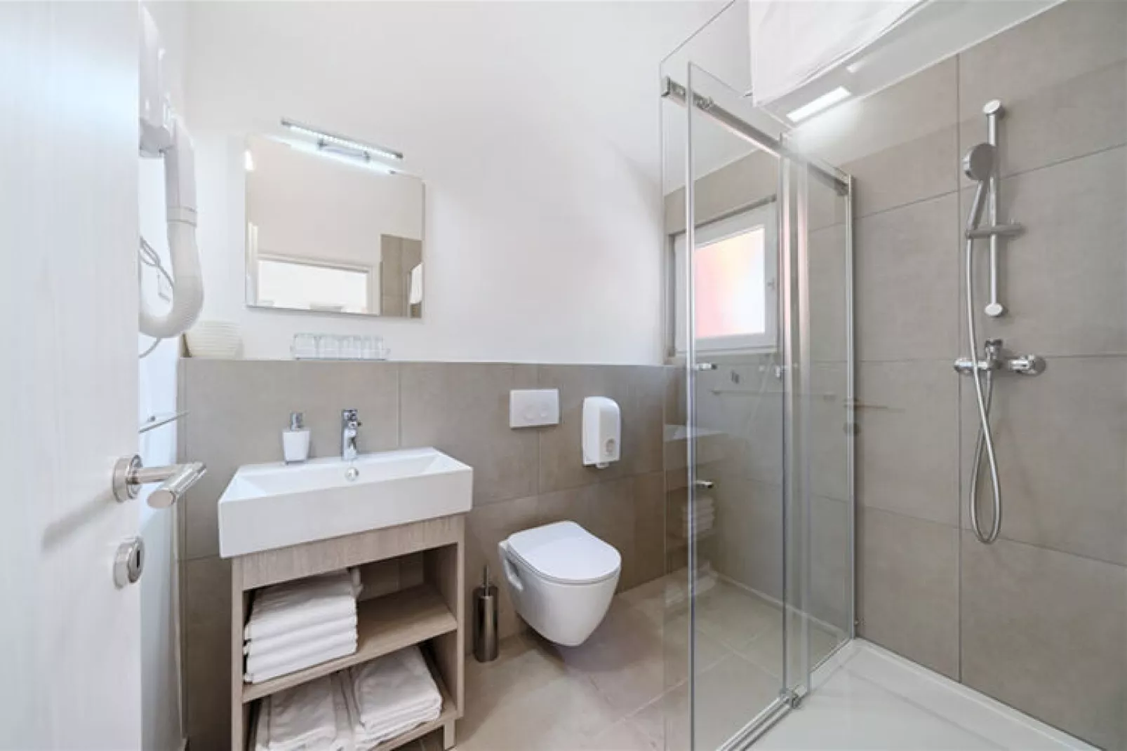 Apartments Medena Trogir - Seget Donji - A2plus2 Superior seaside-Badkamer