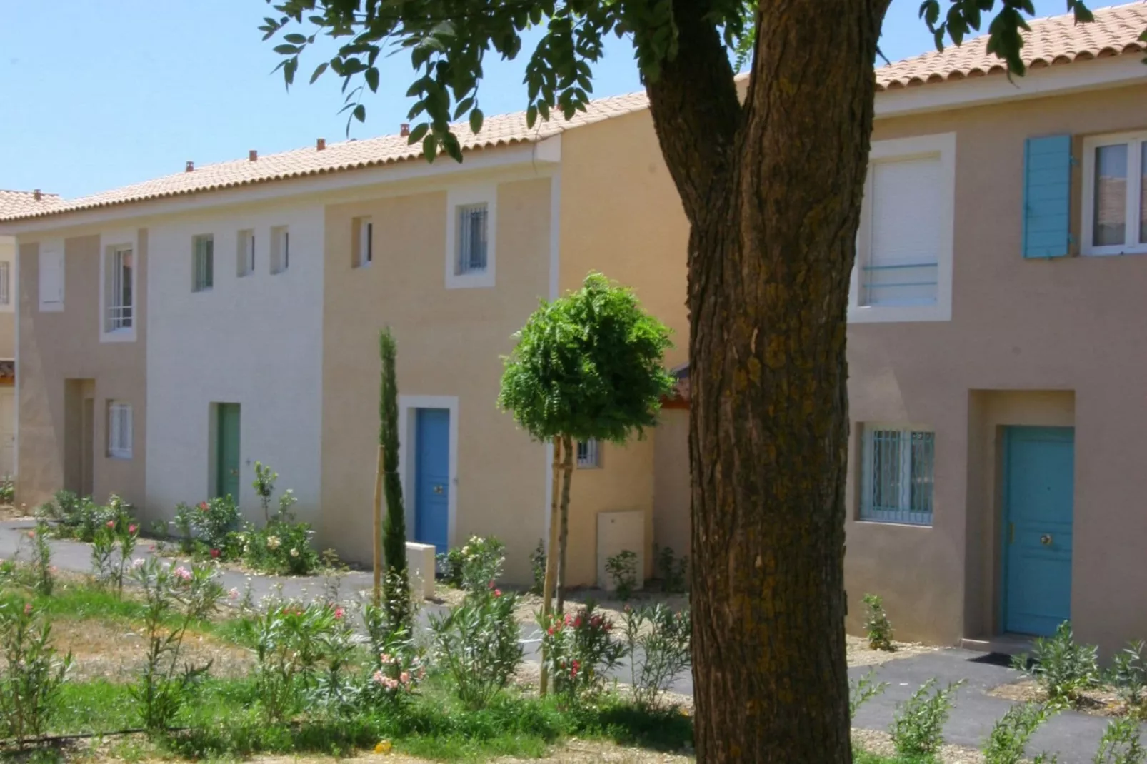 Residence Les Bastides des Chaumettes 1-Buitenkant zomer