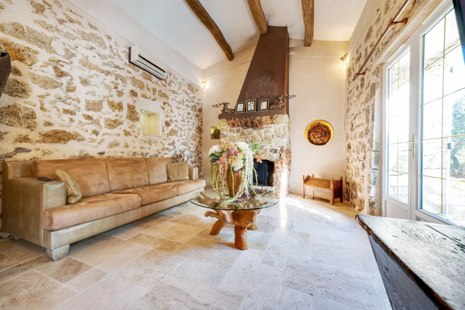 Villa Les Arcs sur Argens-Woonkamer