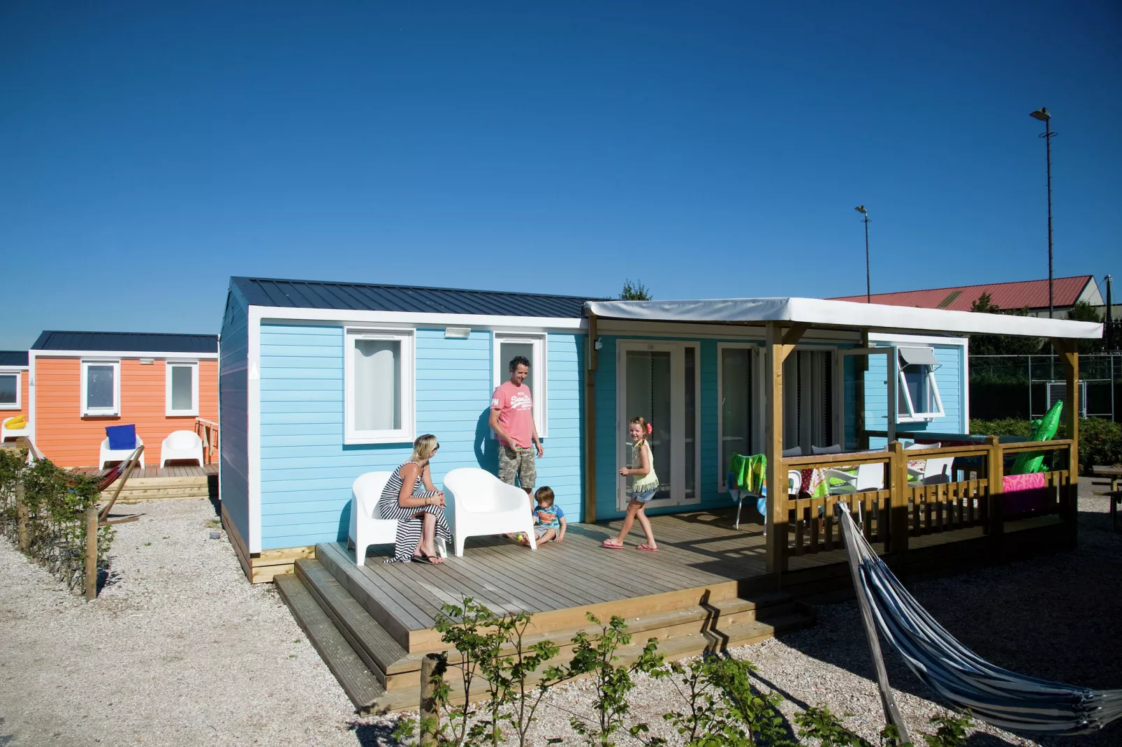 Vakantiepark Eiland van Maurik 3-Buitenkant zomer