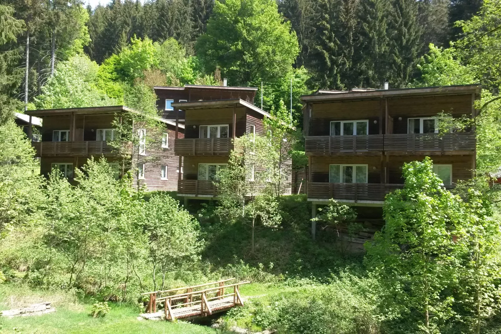 Feriendorf Bad Hundertpfund-Buitenkant zomer