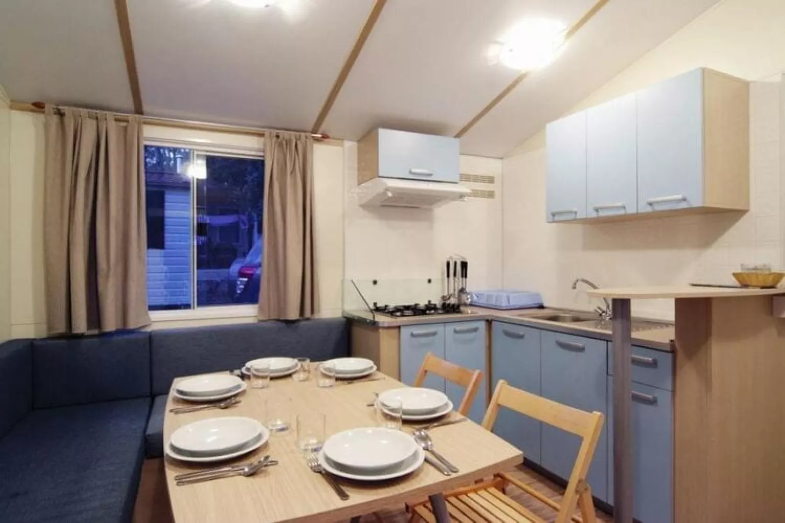 Mobile Homes in Camp Soline Biograd na moru - Typ Dalmatia Tavolara-Eetkamer