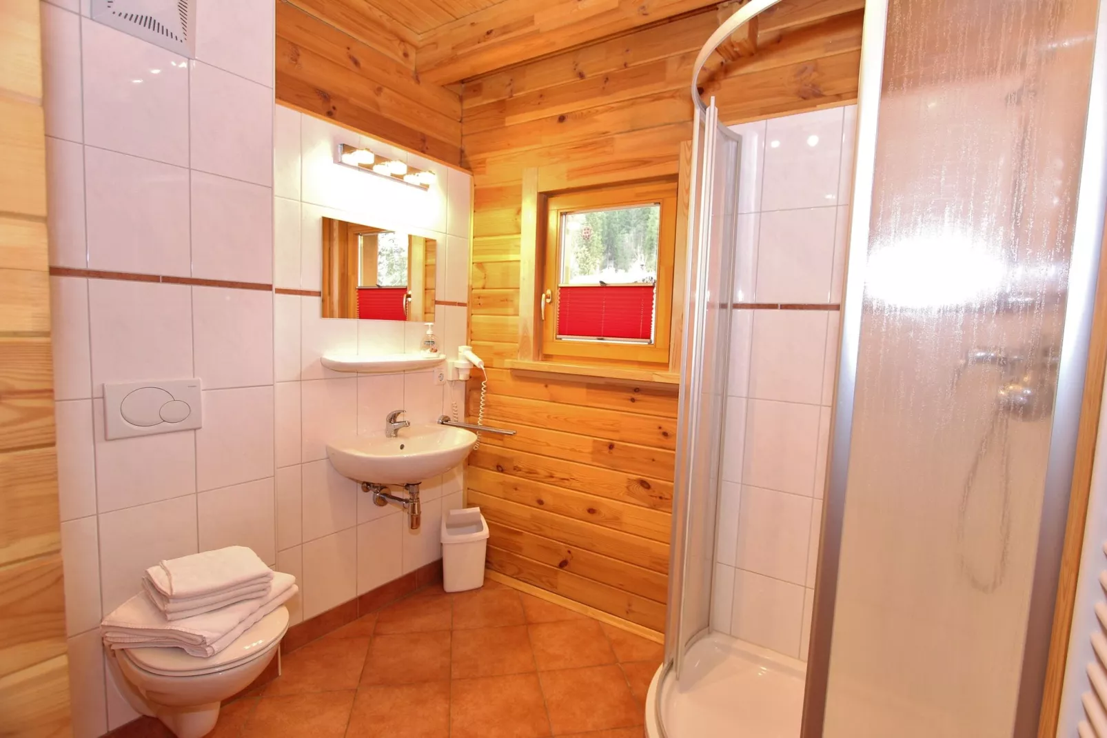 Chalet Seebach-Badkamer