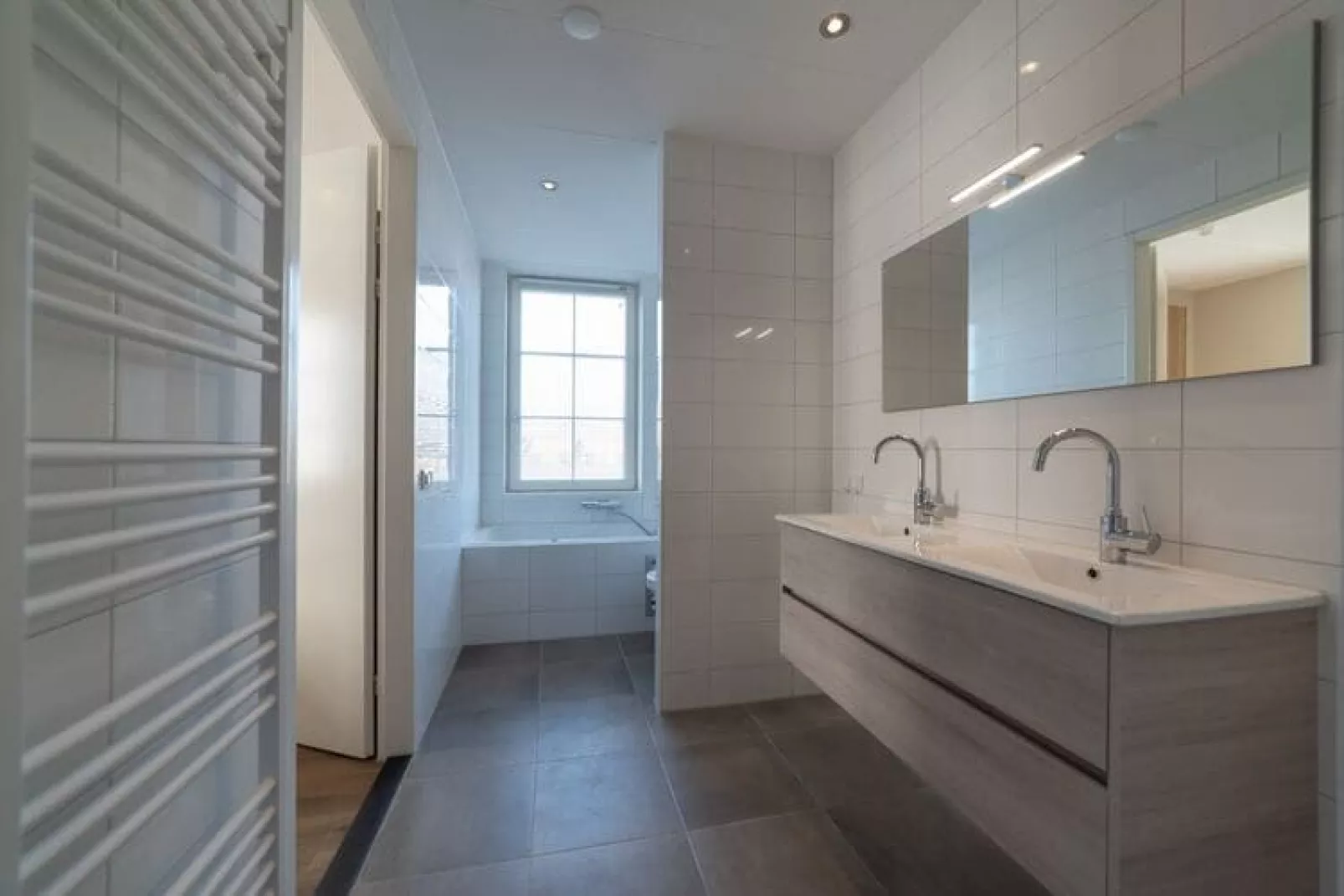 Zeeuwse Parel luxe Appartement 4 pers 2 bdk-Badkamer