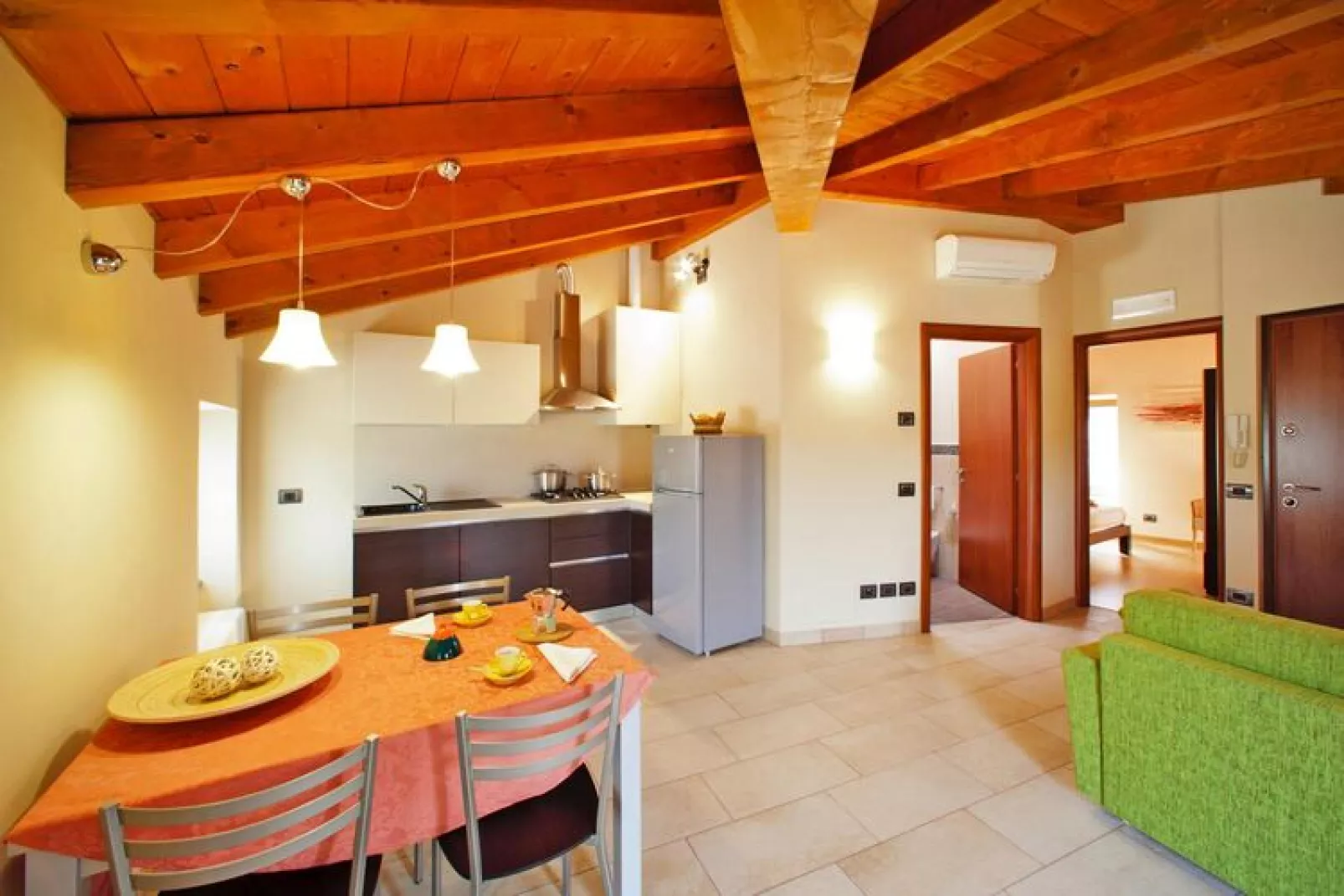 Residence La Casa del Nonno, Monzambano-trilo 6 pax-Woonkamer