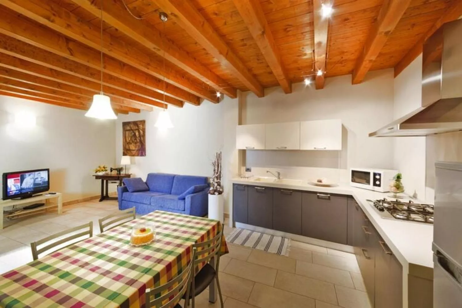 Residence La Casa del Nonno, Monzambano-trilo 6 pax-Keuken