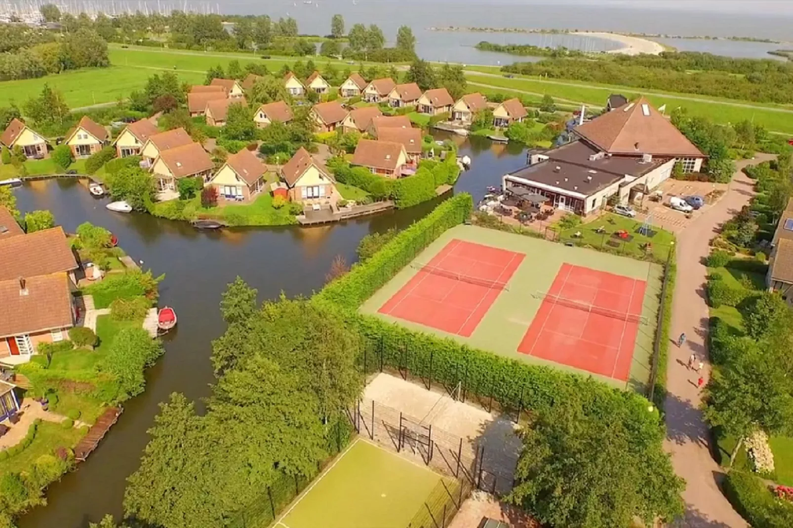 Resort Ijsselmeer 1-Parkfaciliteiten