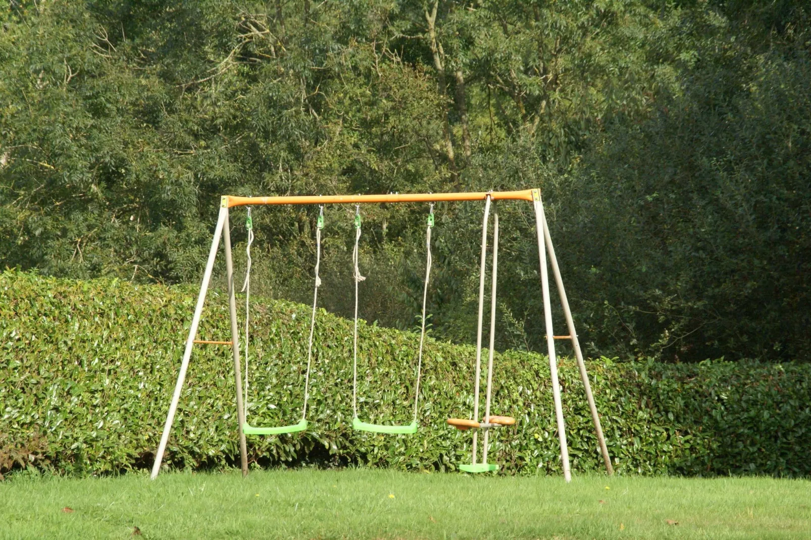 Maison de vacances Sourdeval les Bois-Tuinen zomer