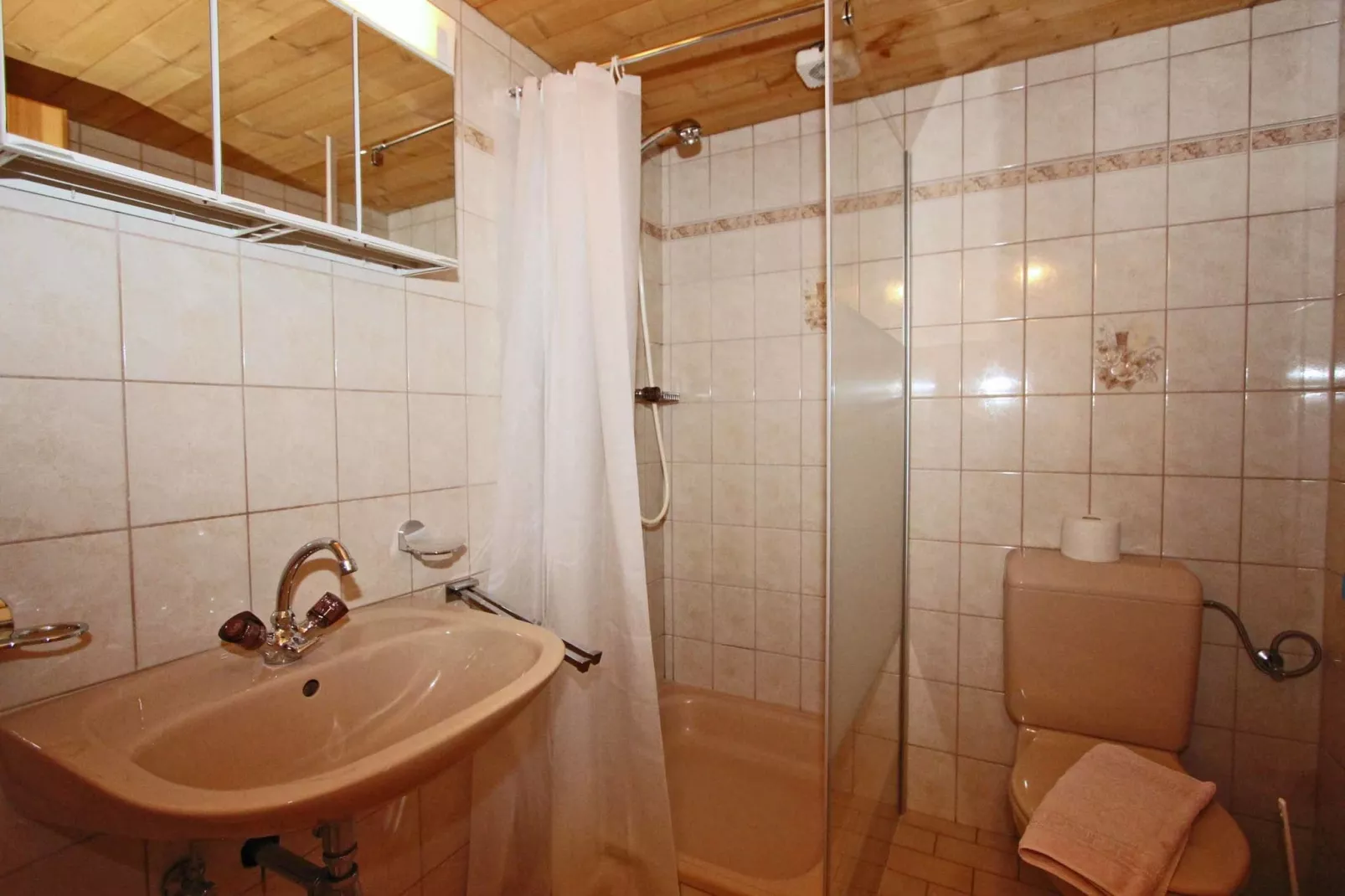 Chalet Huben XL-Badkamer