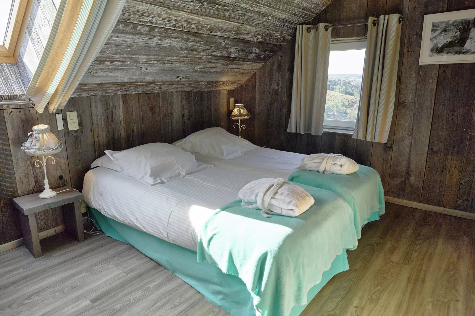 The Wood-Stone Cottage-Slaapkamer