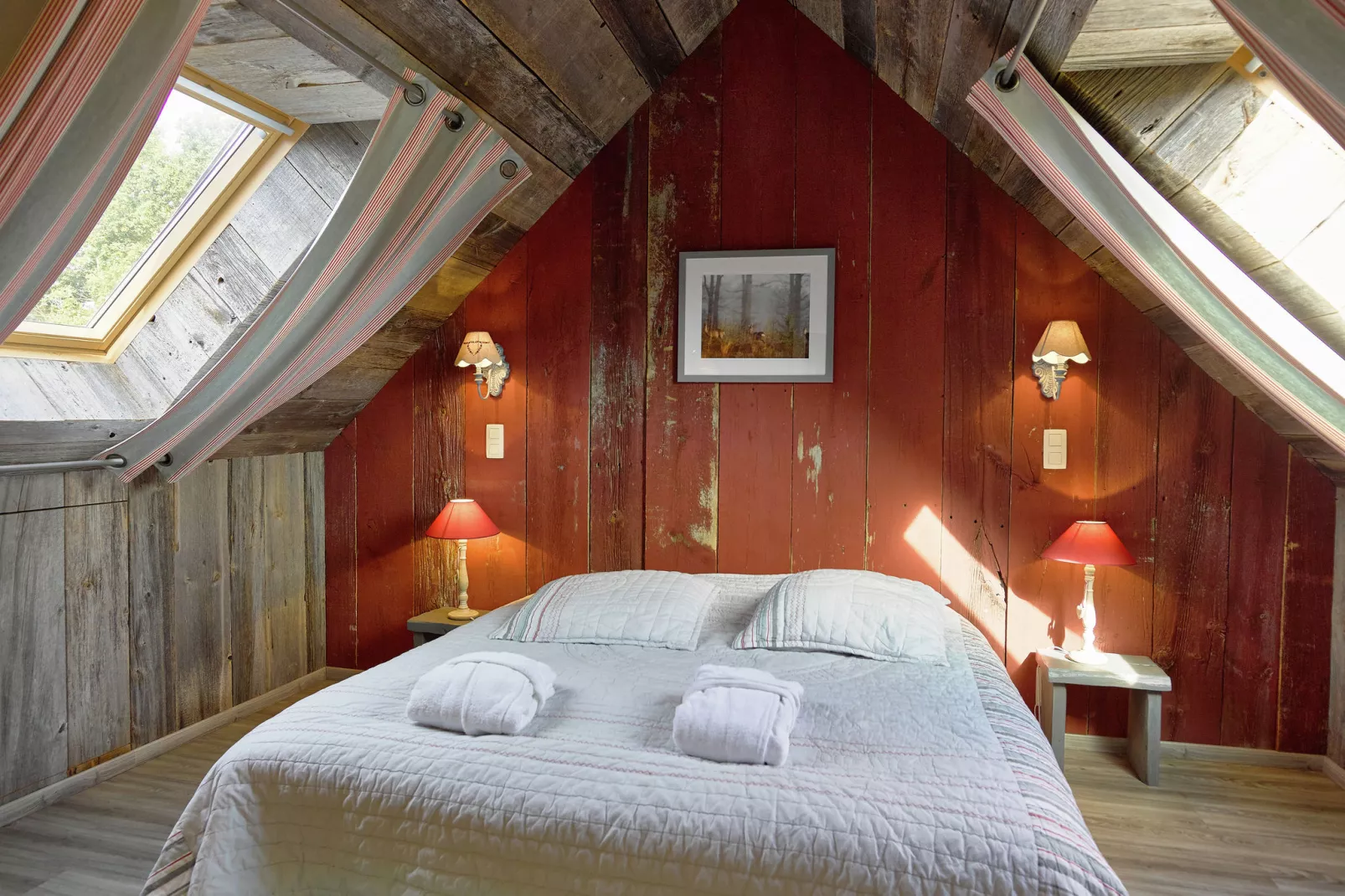 The Wood-Stone Cottage-Slaapkamer