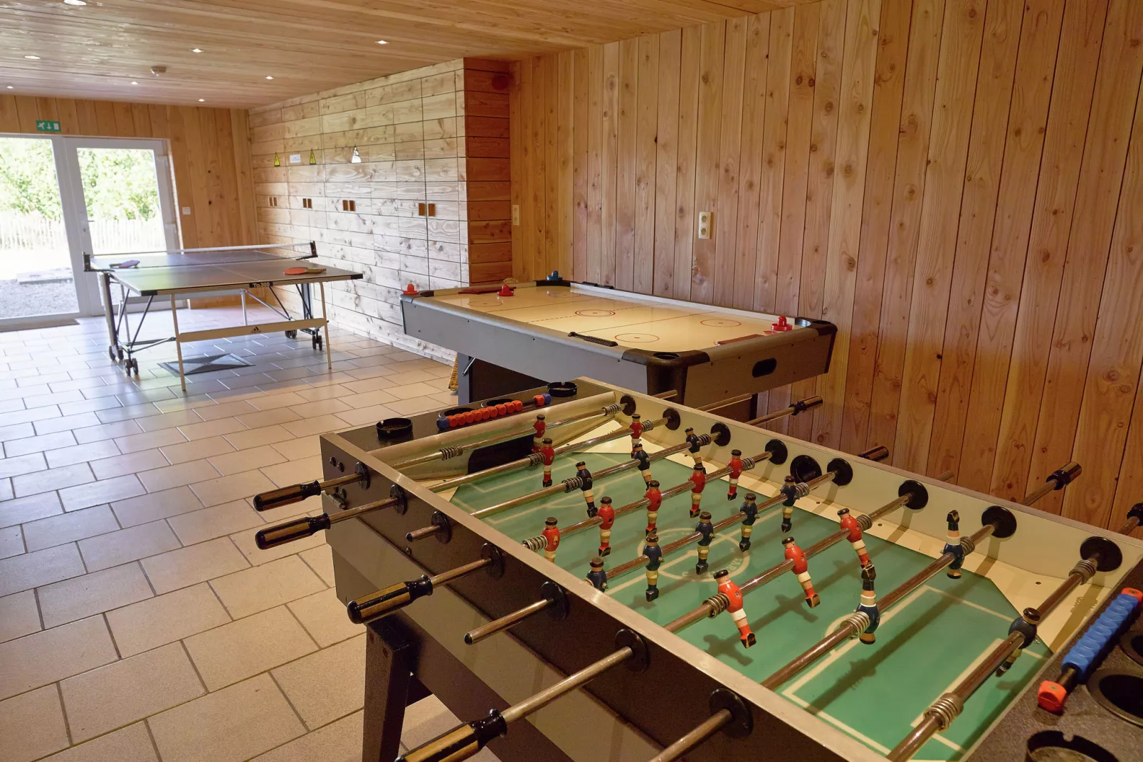 The Wood-Stone Cottage-Recreatieruimte