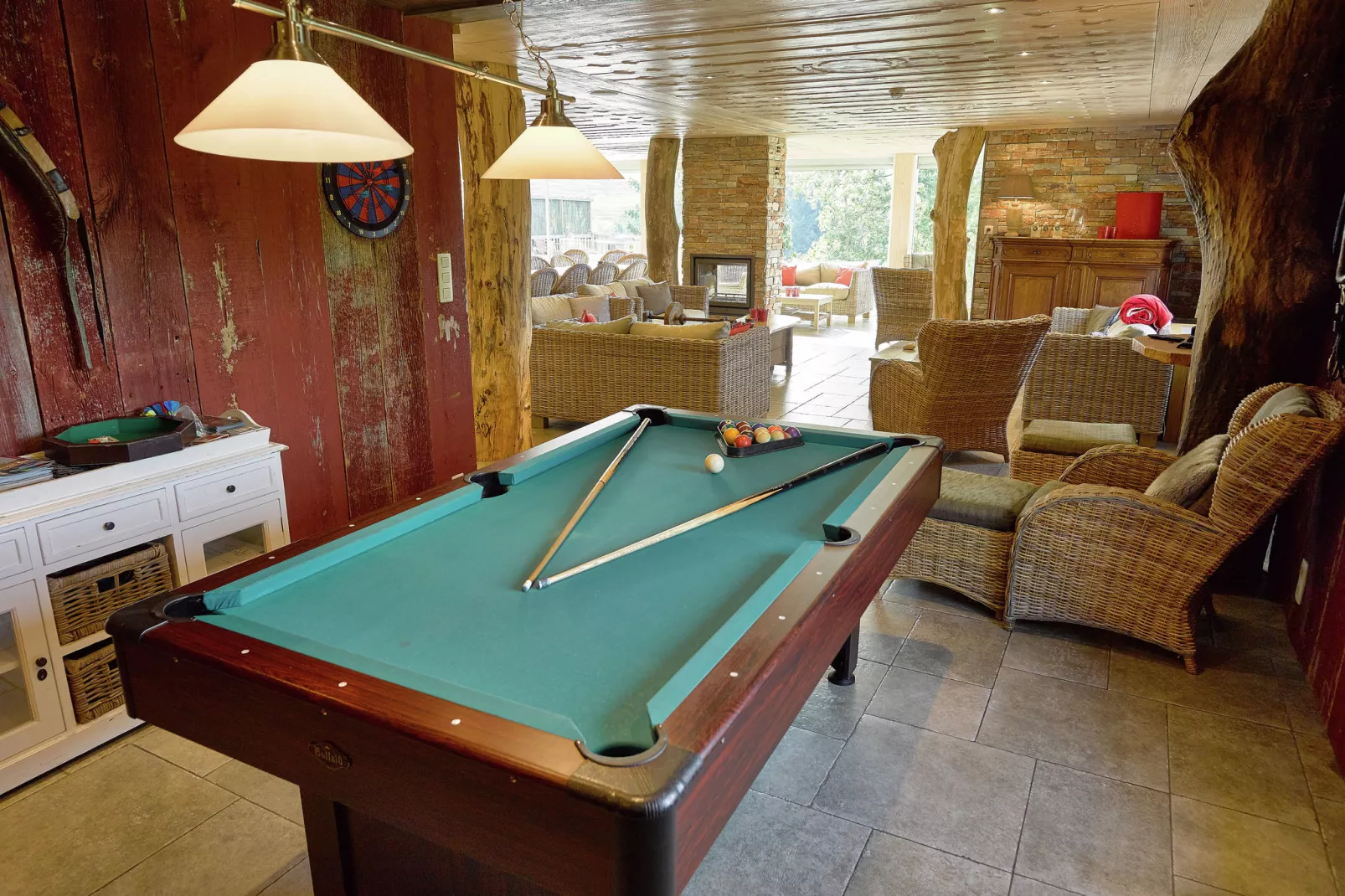 The Wood-Stone Cottage-Recreatieruimte