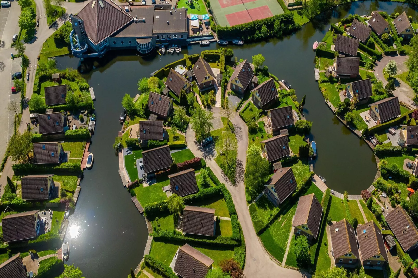 Resort Ijsselmeer 5-Buitenkant zomer