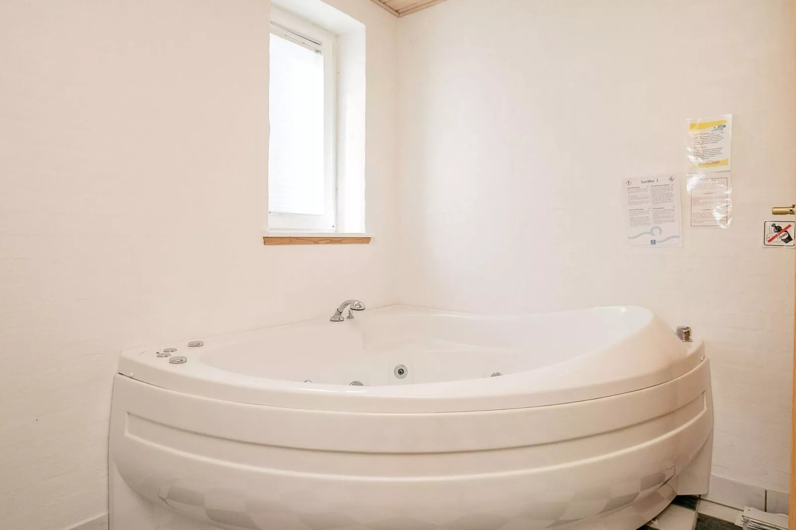 8 persoons vakantie huis in Thyholm-By Traum-Spa
