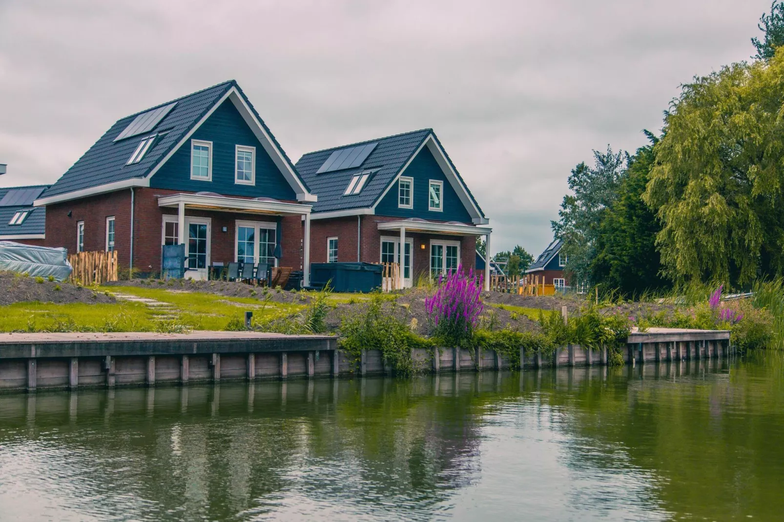 Resort Ijsselmeer 6-Buitenkant zomer