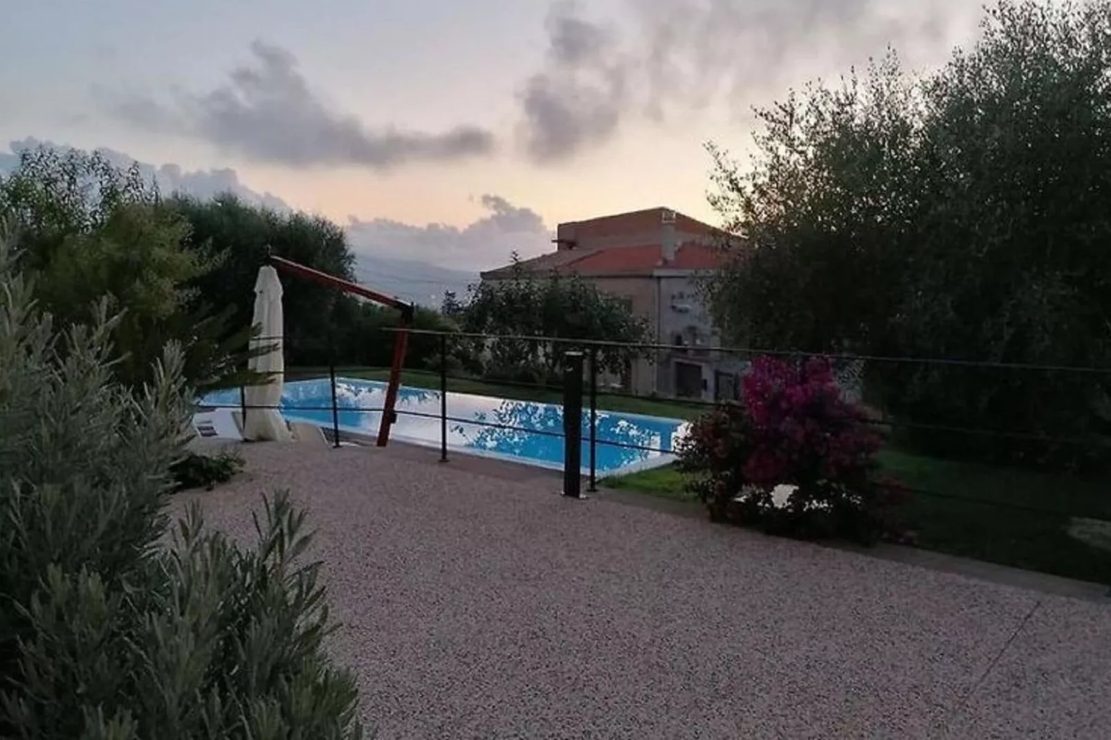 Hotel Alimunera - Zwembad