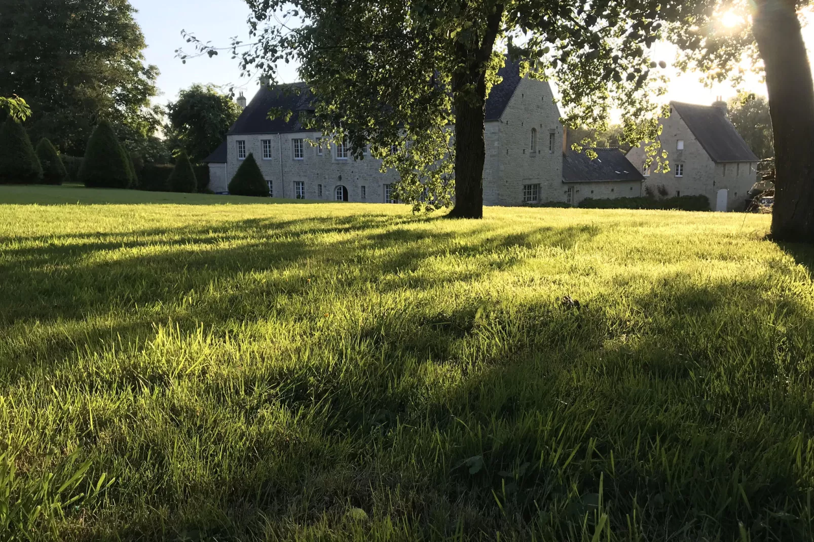 Maison près d'Omaha beach-Buitenkant zomer