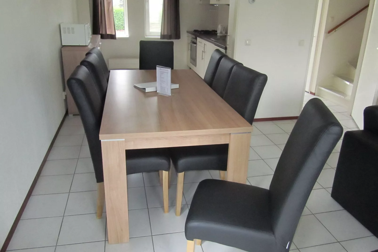 Bungalowpark de Vlietlanden 1-Eetkamer