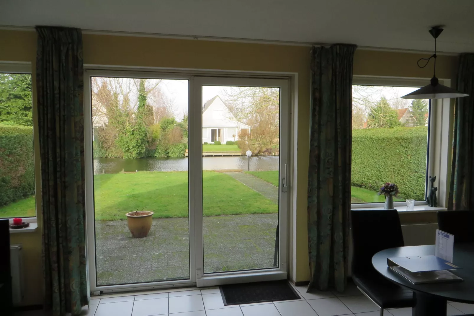 Bungalowpark de Vlietlanden 1-Terrasbalkon