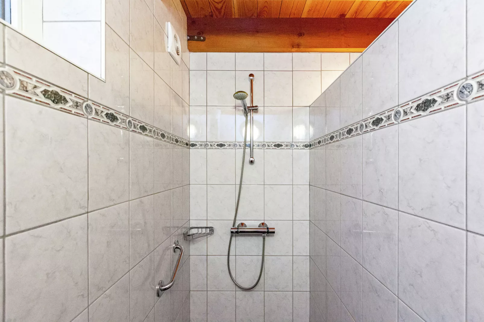 ´t Huisje dichtbij Brugge-Badkamer