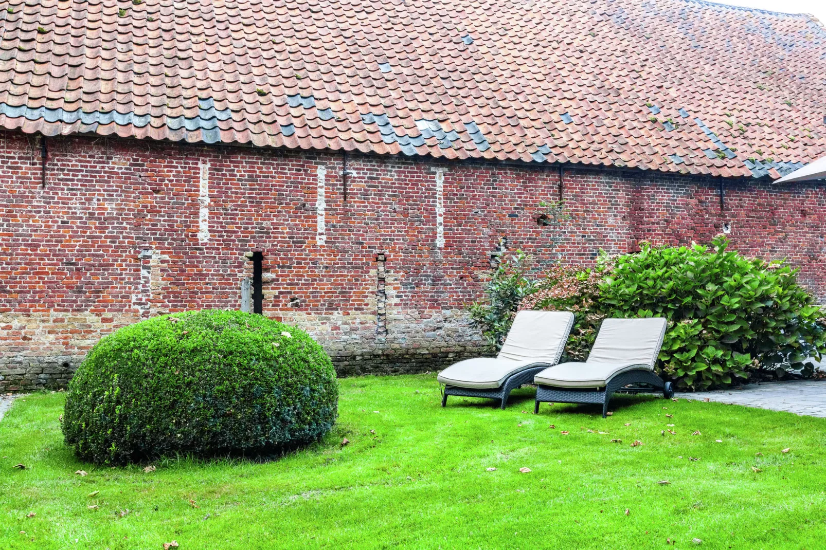 ´t Huisje dichtbij Brugge-Tuinen zomer