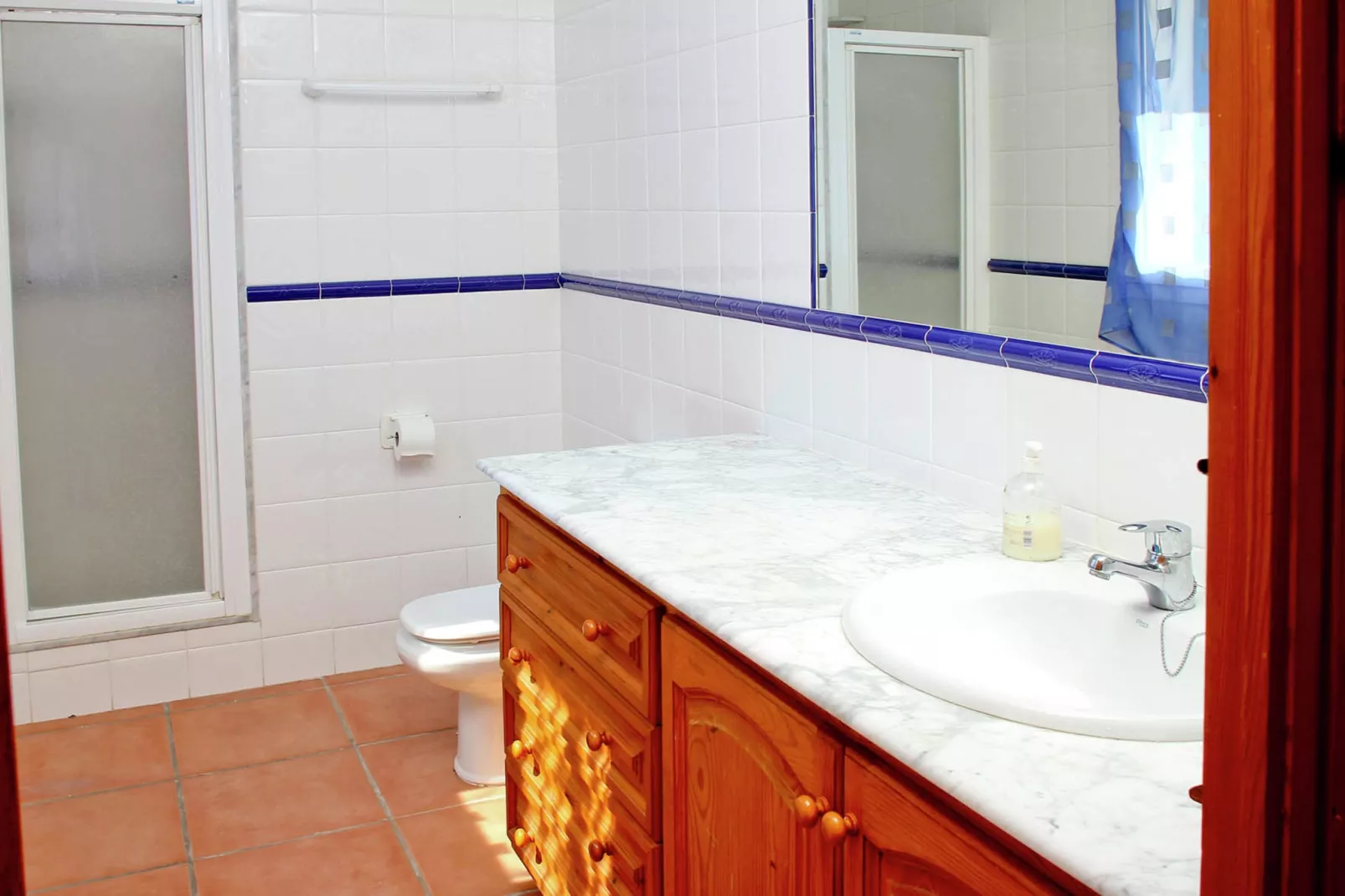 Canyar Enzell-Badkamer