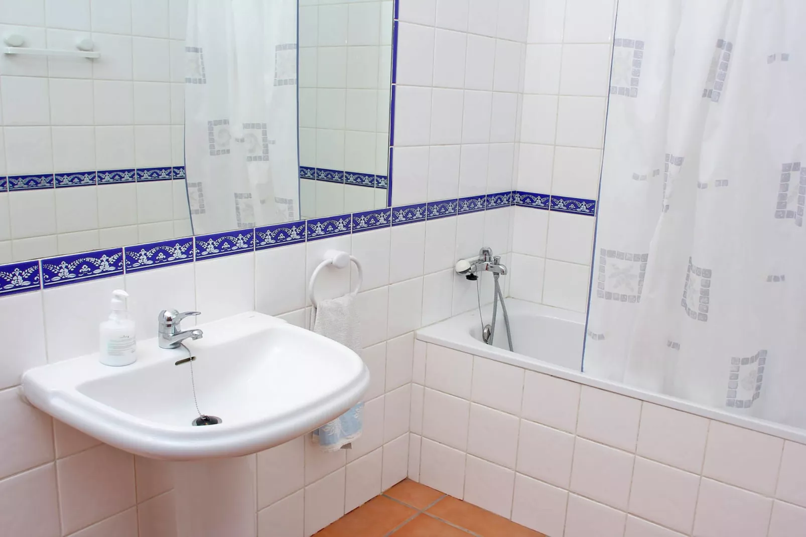 Canyar Enzell-Badkamer