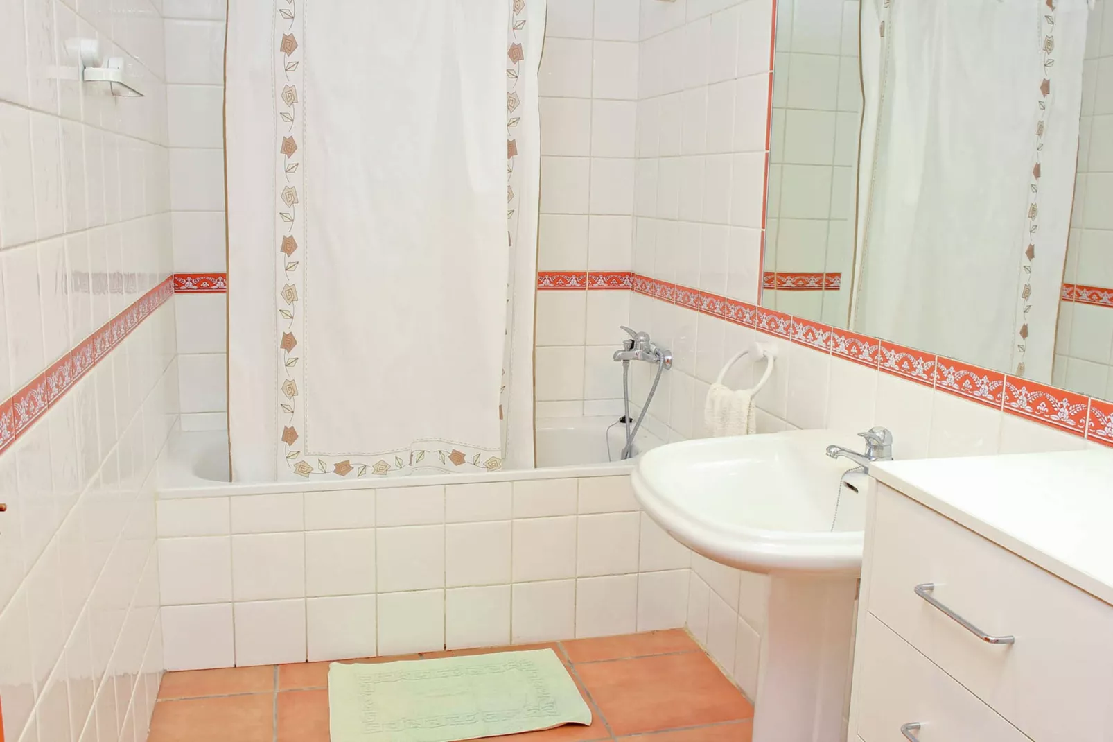 Canyar Enzell-Badkamer