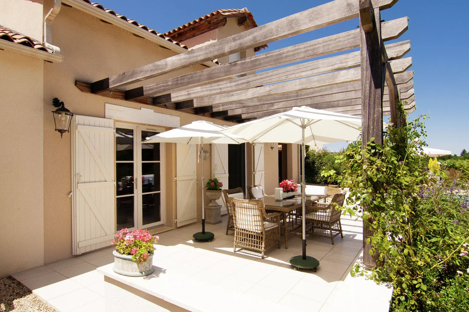 La Haute Prèze 34 près de la Dordogne-Terrasbalkon