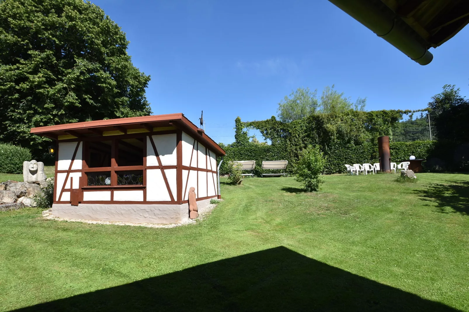Villa Türmchen-Tuinen zomer