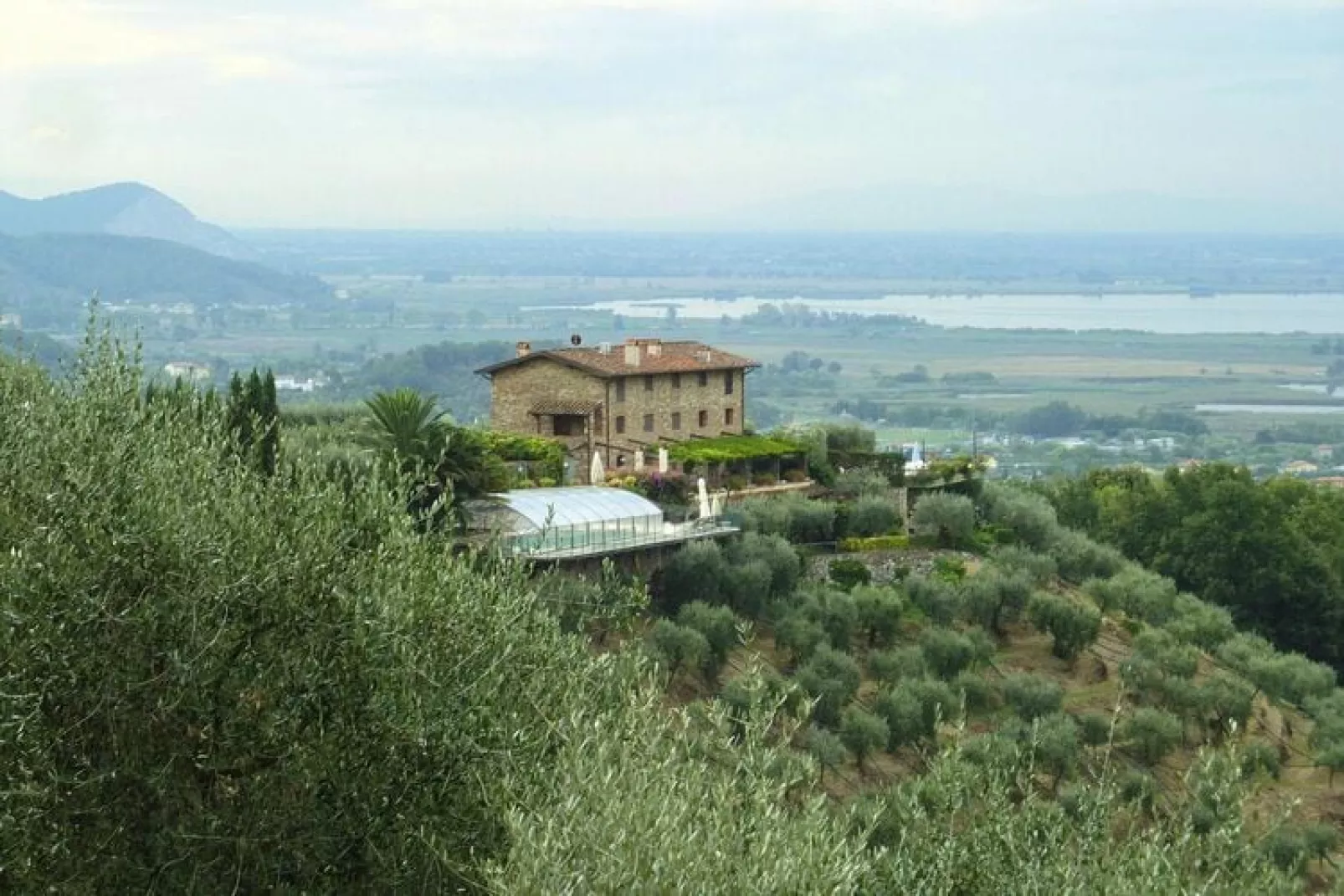 Villa La Pianella  Massarosa-Buitenkant zomer