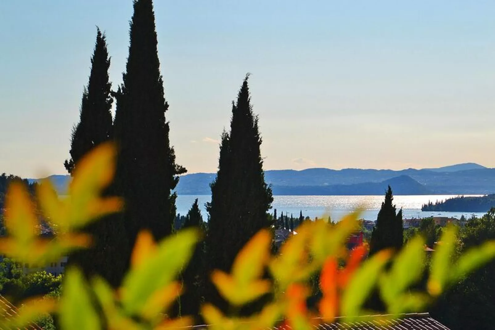 Apartments Poiano, Garda-bilo lake view-Uitzicht zomer