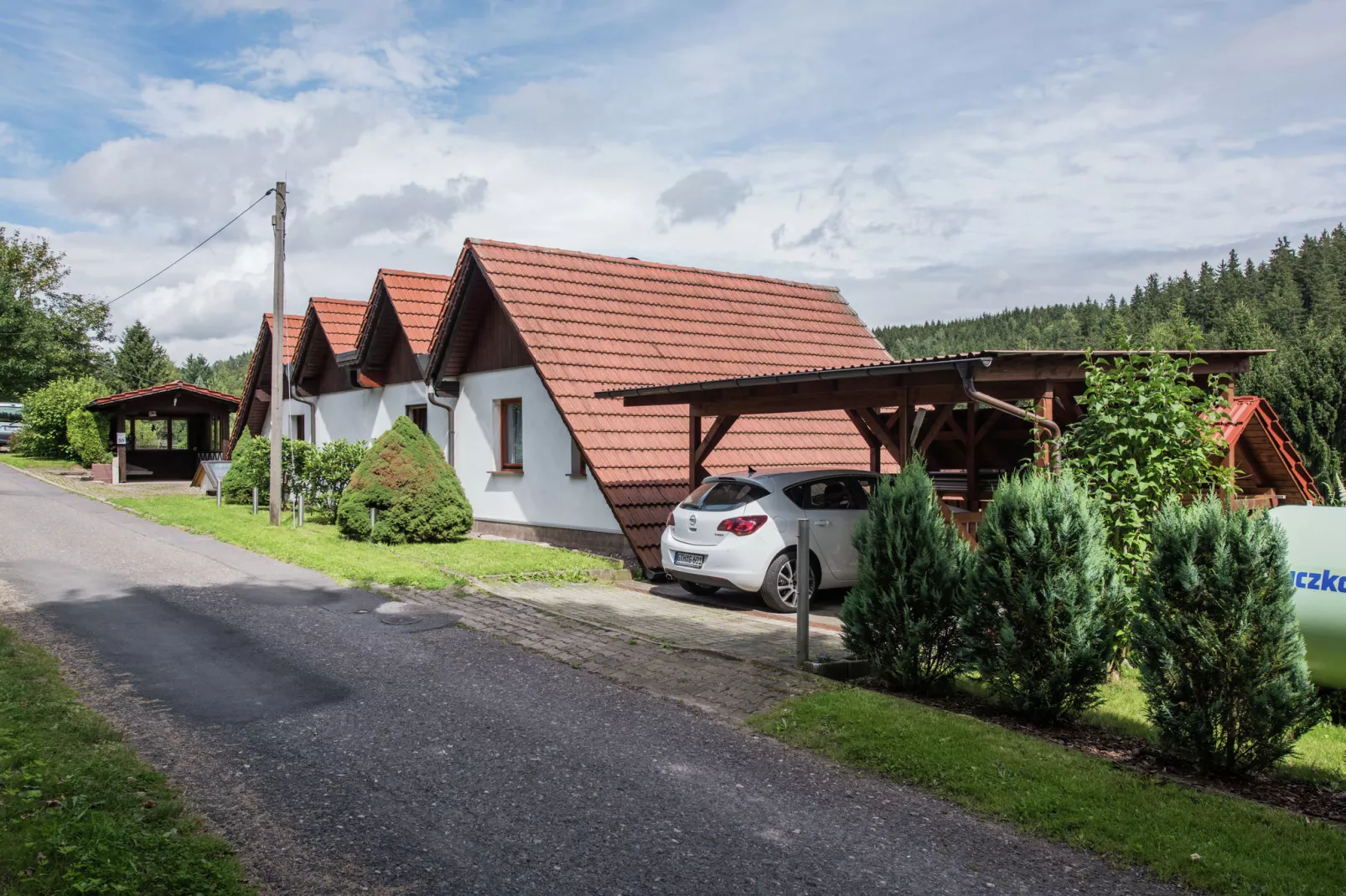 Ferienhaus im Thüringer Wald-Buitenkant zomer