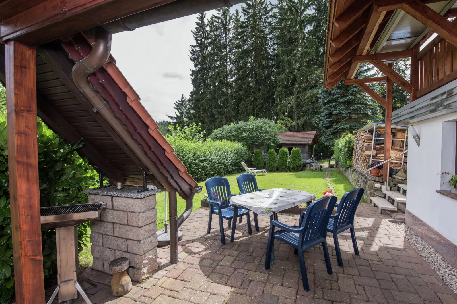 Ferienhaus im Thüringer Wald-Terrasbalkon