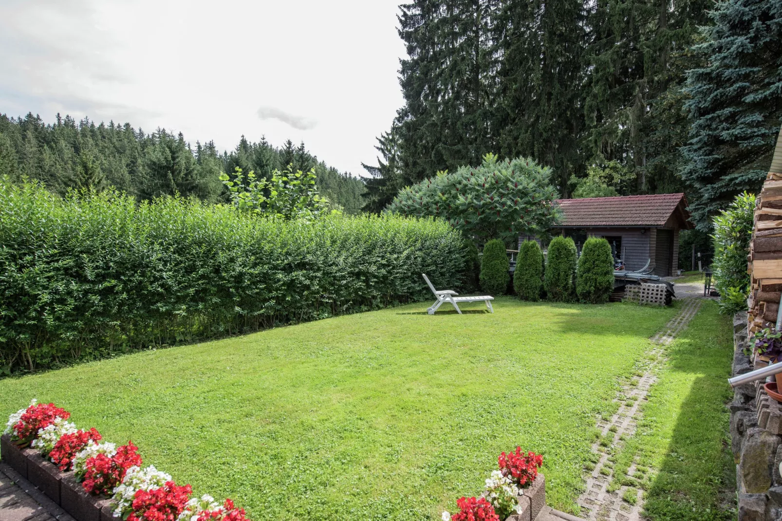 Ferienhaus im Thüringer Wald-Tuinen zomer