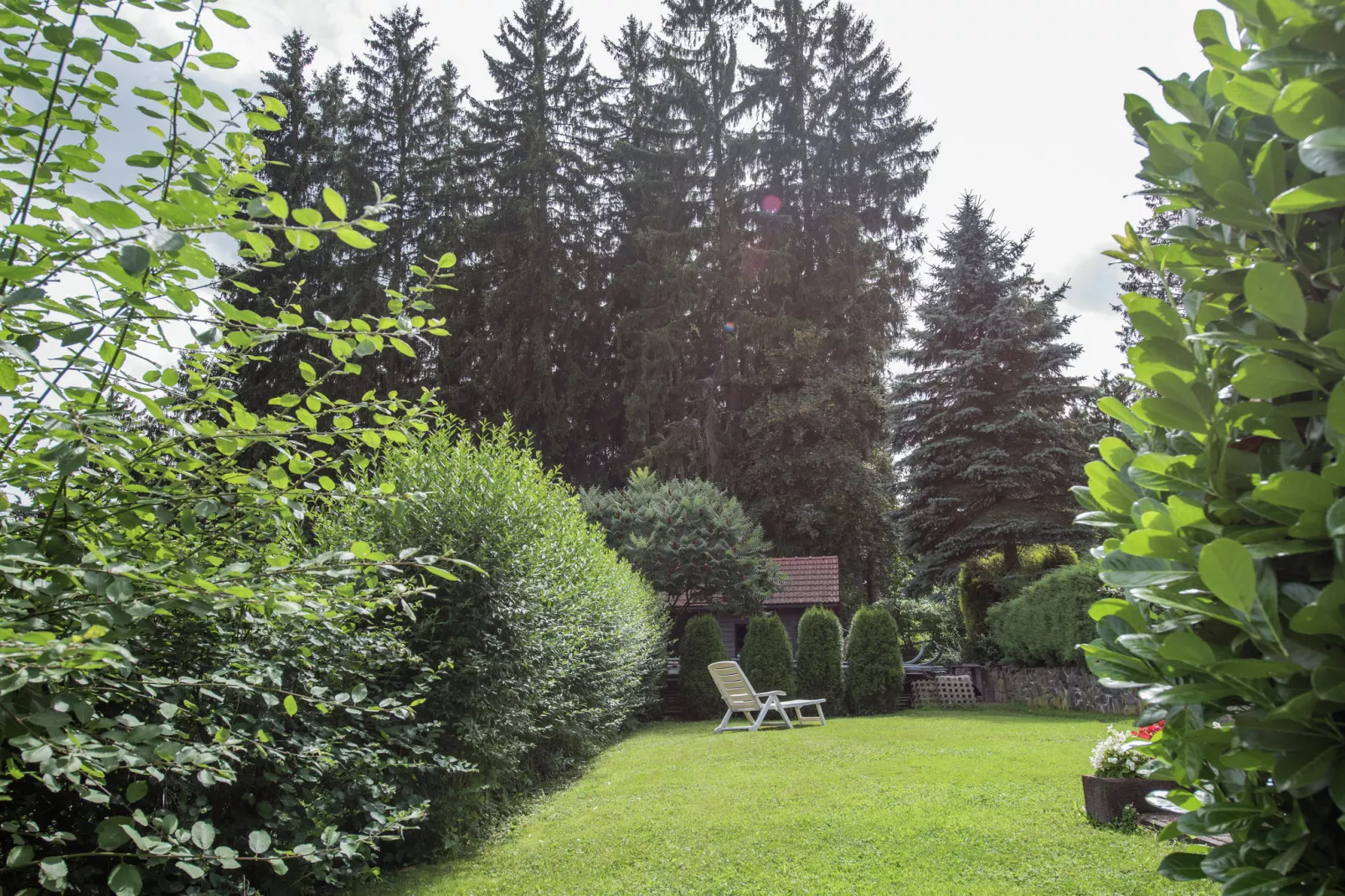 Ferienhaus im Thüringer Wald-Tuinen zomer