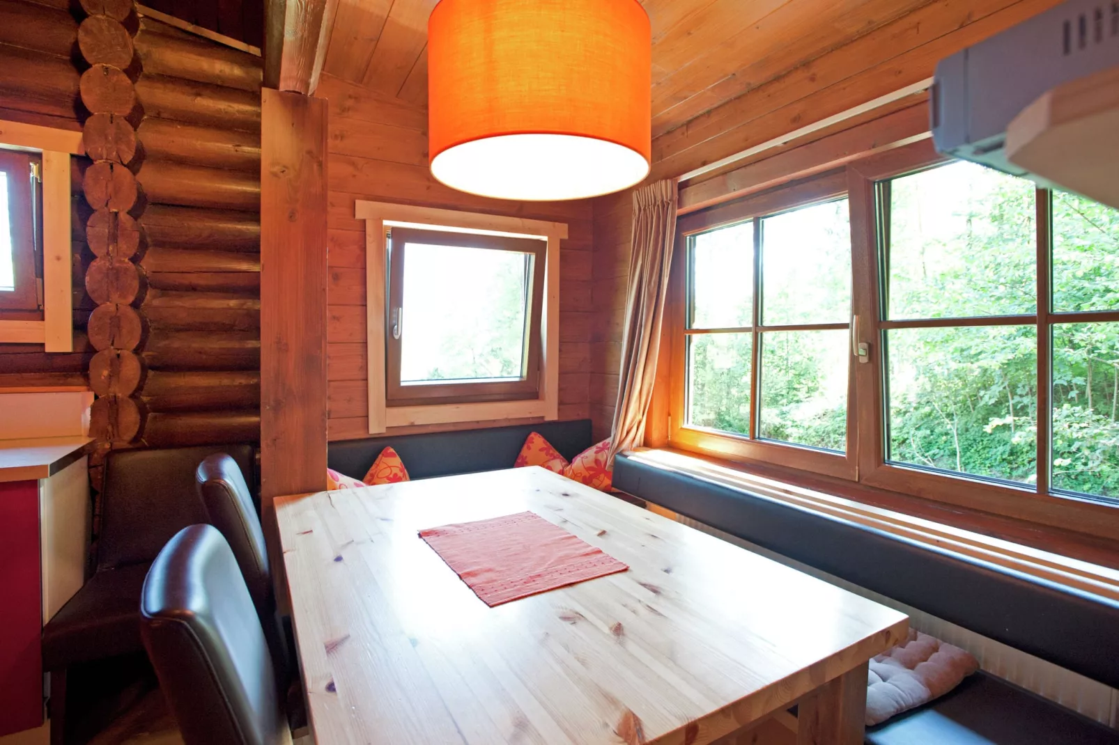 Chalet Catharina im Brixental-Woonkamer