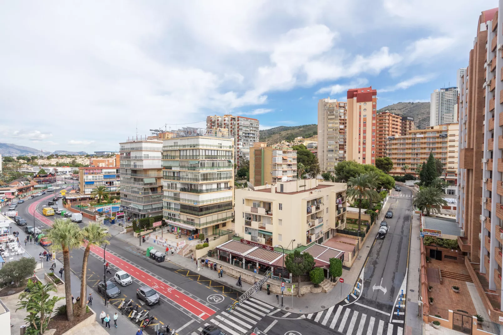 Benidorm-Uitzicht zomer