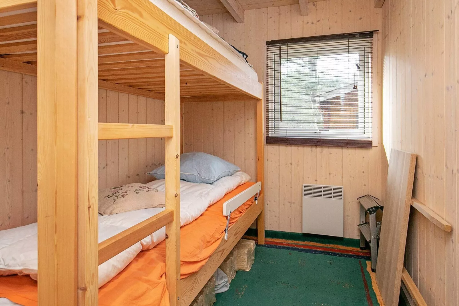 Lichte kustschuilplaats in LyngsAY-By Traum-Binnen