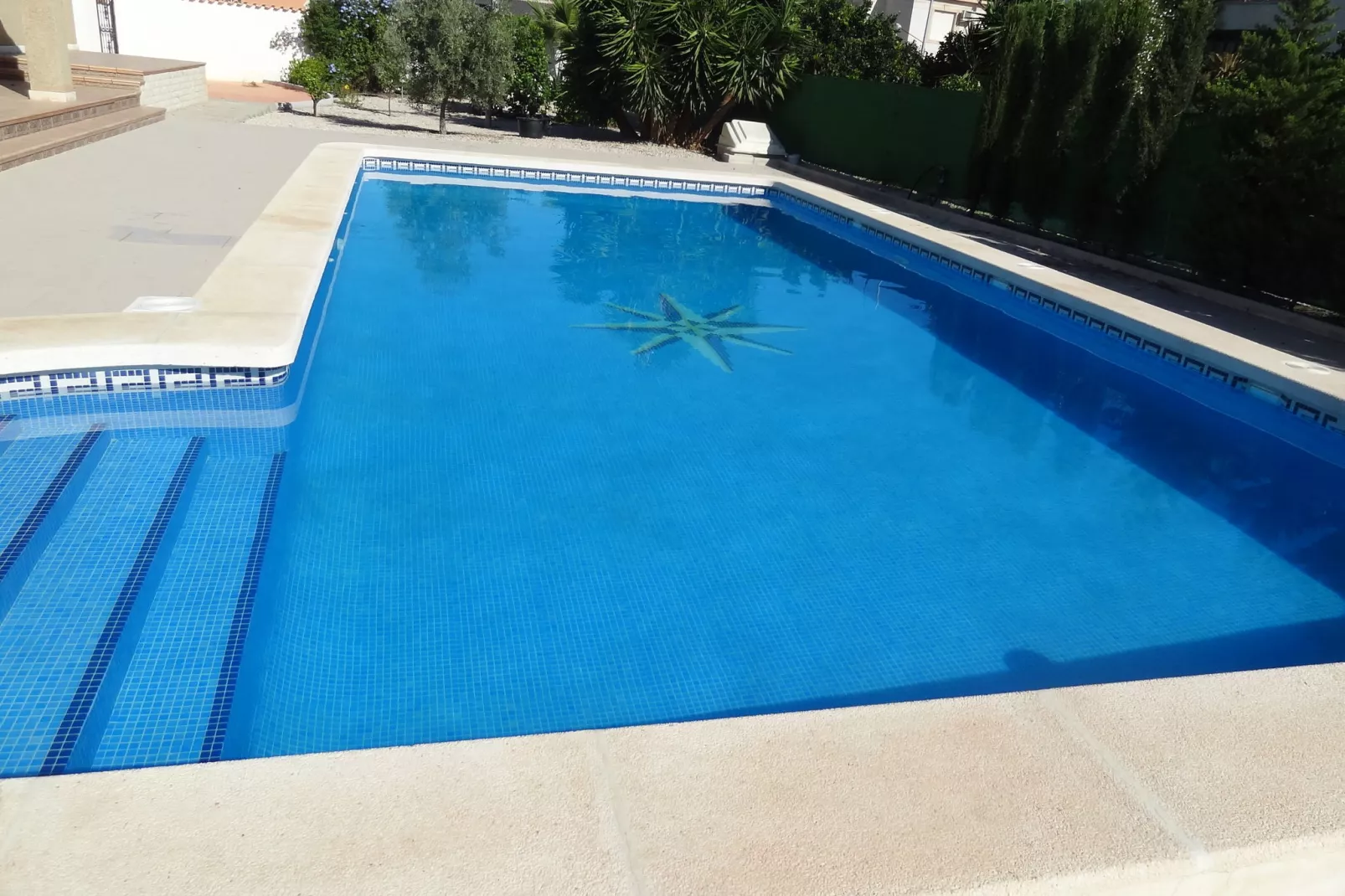 poolofhouse